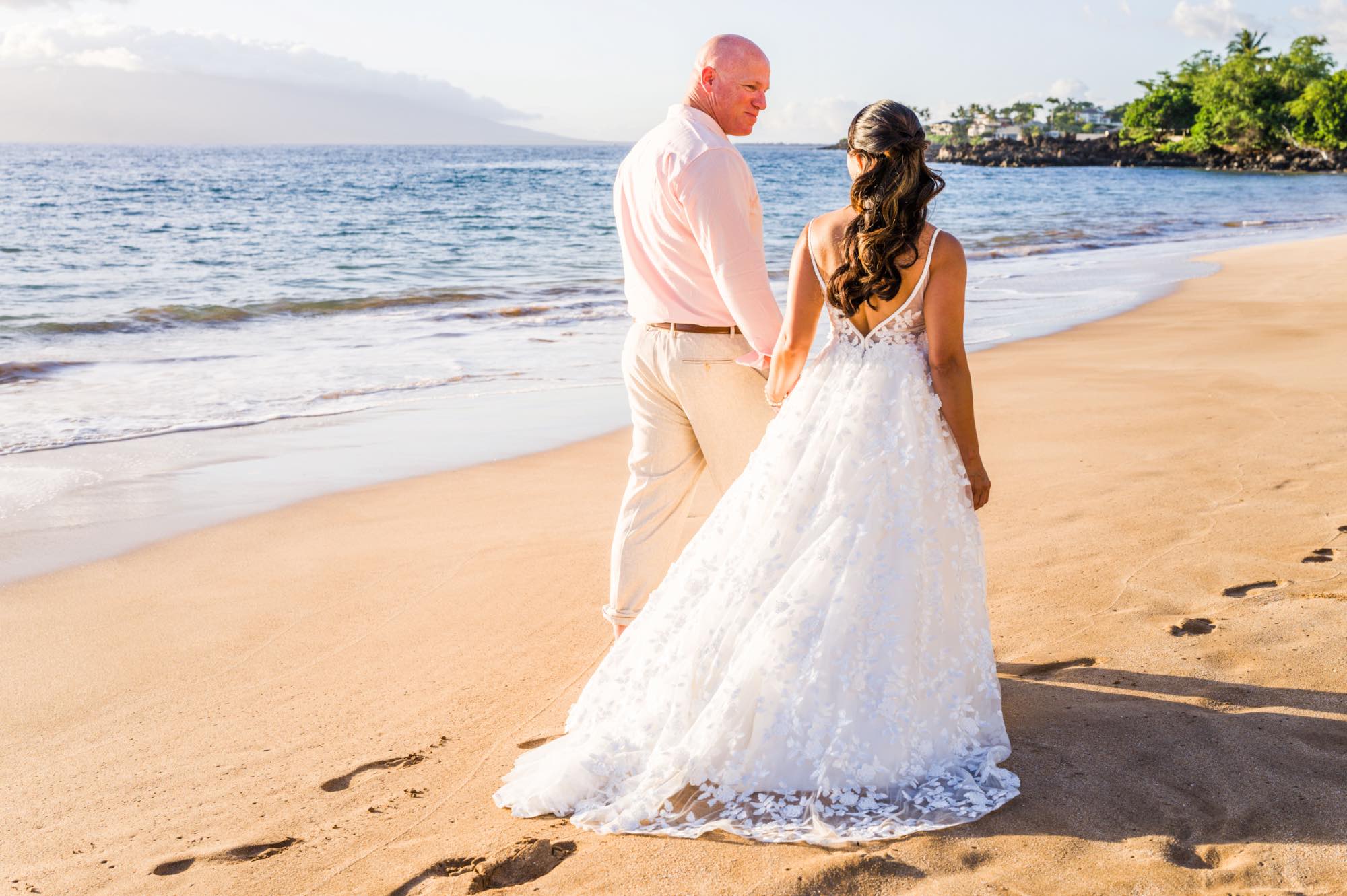 A wedding photographed by Wailea Photo in Maui